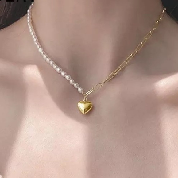 Jewelry - [SOLD] Vermeil pearl heart charm necklace silver plated gold